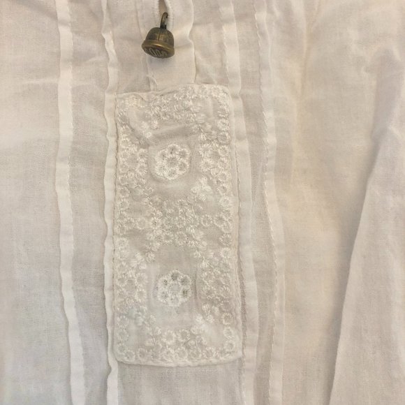 Da-Nang Embroidered Eyelet Cotton Peasant Top - Picture 5 of 8